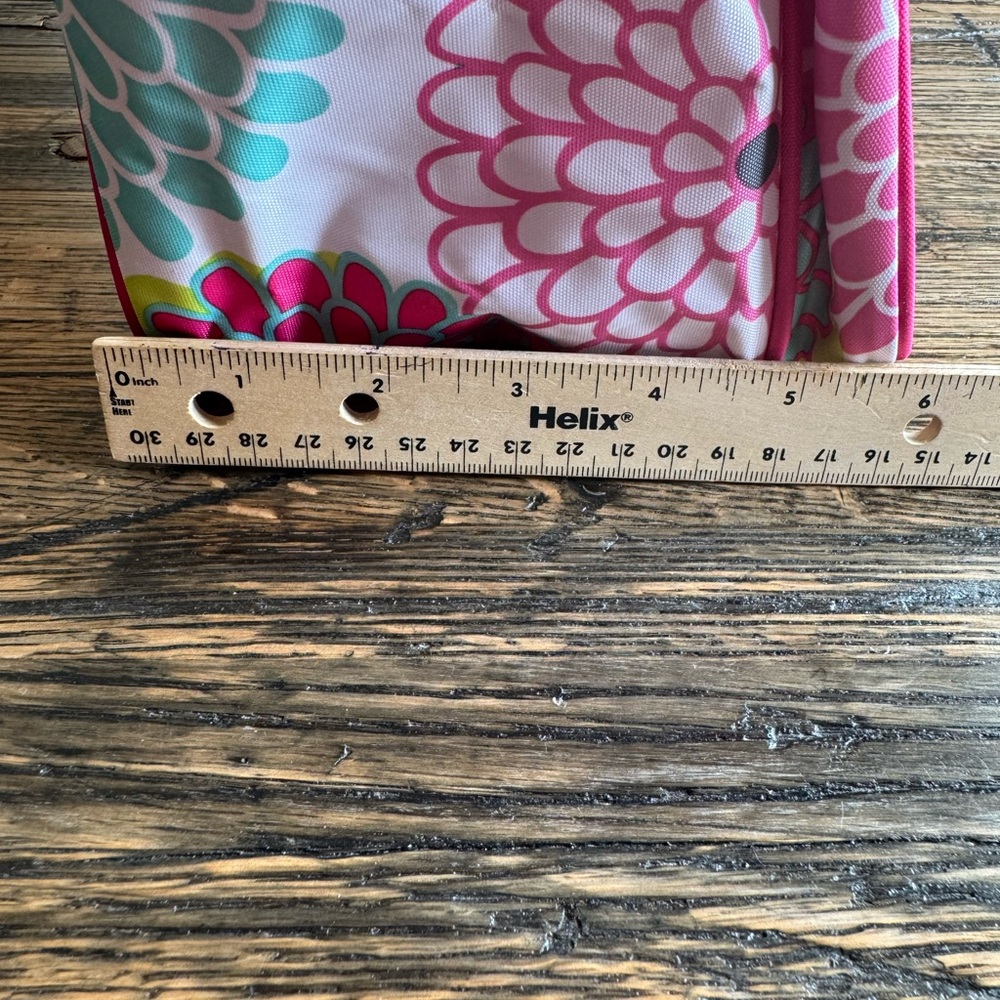 New with no tags. Thirty one Floral Pink & Blue Flowers Bag. - Picture 3 of 6
